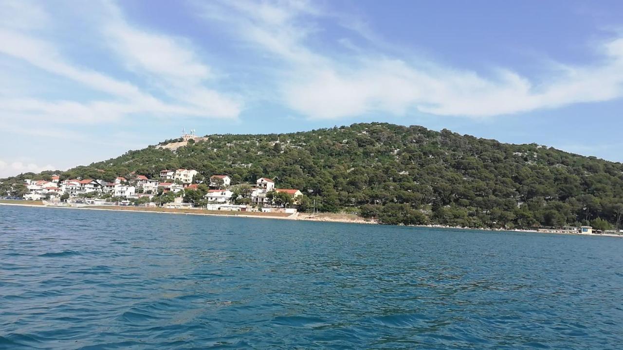 Solis Apartment Tisno Exterior photo